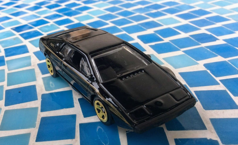 Illustration for article titled HW Lotus Esprit S1